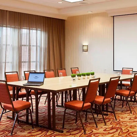 Courtyard By Marriott Pueblo Hotel